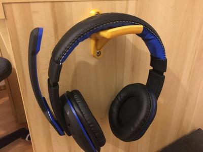 Headphone holder