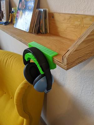headphone holder shelf