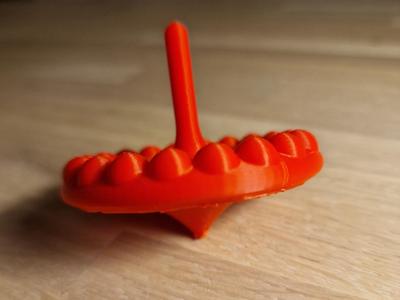 Long-spinning top