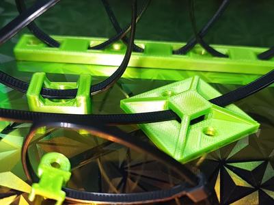 Cable Tie Mounts - Screw-In Mount