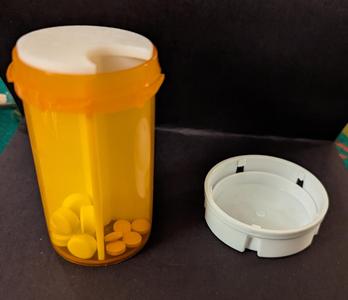 Pill Divider (Print in place)