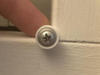 String holder for window blind
