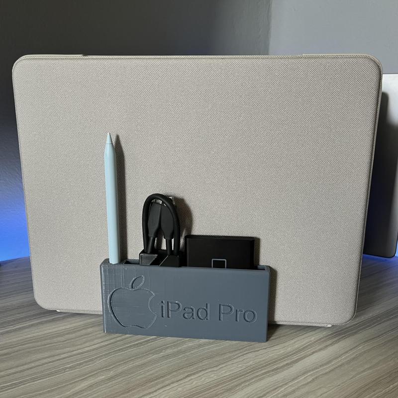 iPad Pro 12.9 in Logitech Combo Touch Case vertical stand