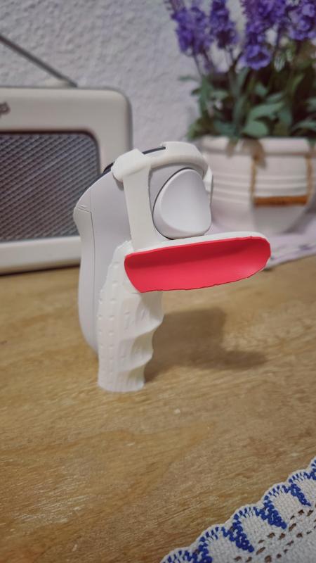 LekQ3mini - Ergonomic Minimalistic Table Tennis Ping Pong adapter for Quest 3