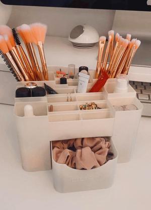 Make Up and Desk Organizer