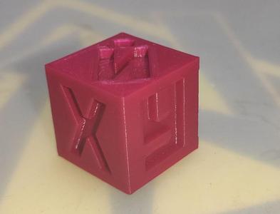 XYZ (xyi) 20mm calibration cube