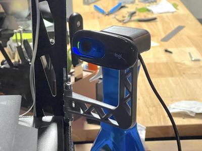 C270 camera stand & Gladiator Shelf Mount