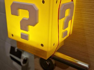 Door handle mount for Lucky Block