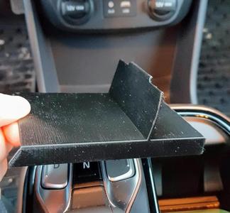 Hyundai Ioniq QI shelf