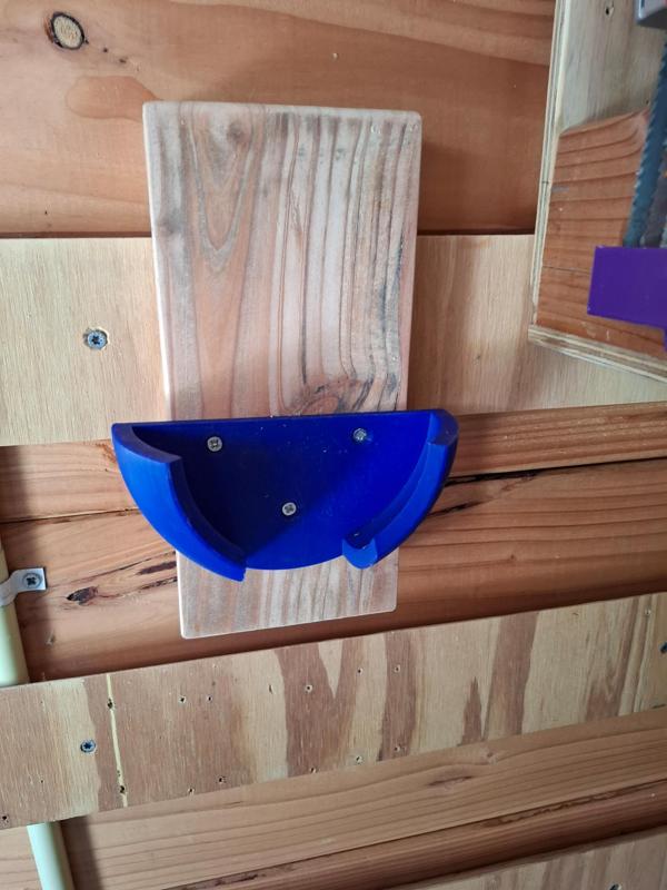 Black and Decker sander hanger