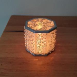 Loopy tealight holder