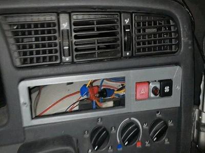 fiat ducato 240 relocate radio shaft/  radioschacht verlegt