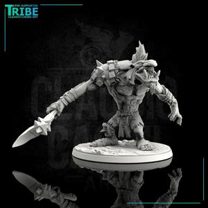 (L 0002) Male wild Troll with club and axe (Large)