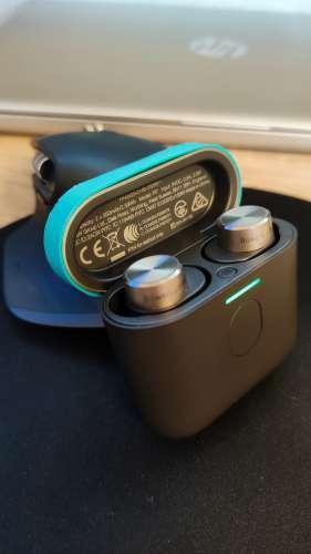 Bowers&Wilkins Pi5/Pi7 charging case bumper