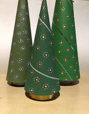 Stand for Hollow Cardboard Cone Christmas Trees