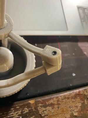 Hinge half filament pivot   