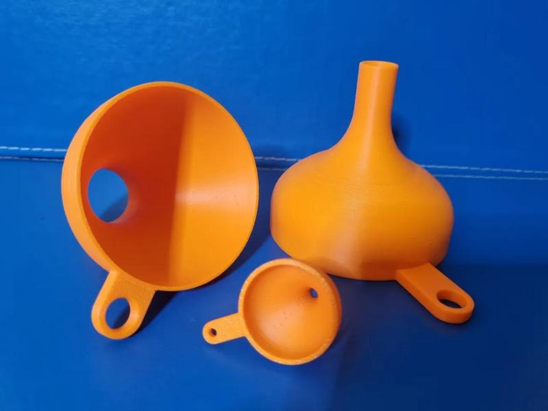 Funnel - Parametric (Fusion 360) - Easy! Examples attached.   