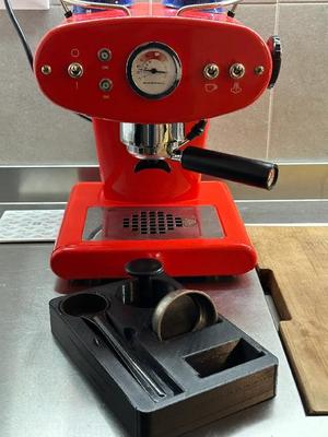 Coffee spoon, filters and press holder   