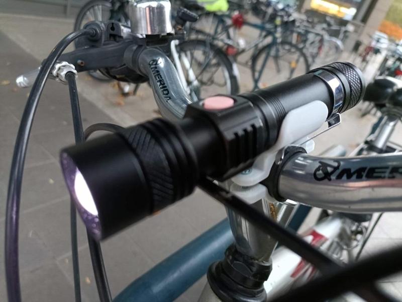 Bike Mount for 18650 USB T6 flash light 