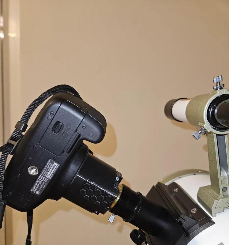 Canon EF-mount telescope adapter   