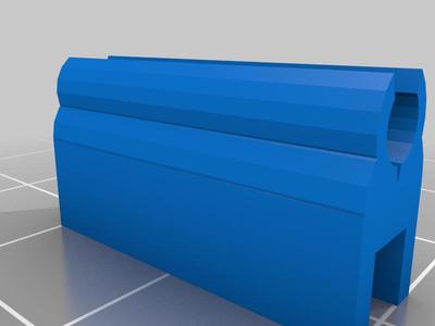 Oxygen cannula eyeglass clip