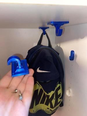 Wall hook with screws UP TO 40 KG!