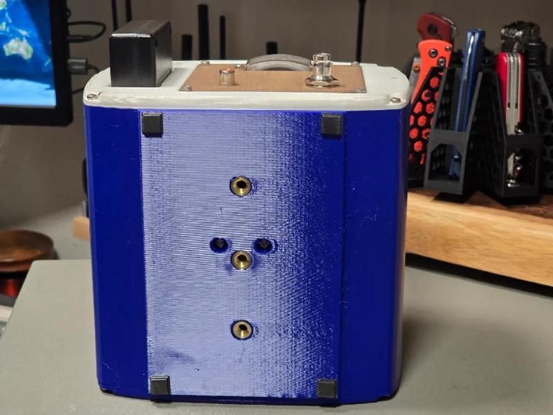 Portable 10 GHz Radio Housing   