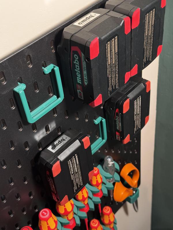 Metabo CAS 18V Skadis Sliding Wall Mount