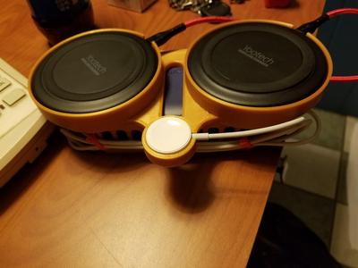 duel phone wireless chager and apple watch charger