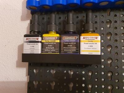 Pegboard Halter für Schmincke Aeroclor
