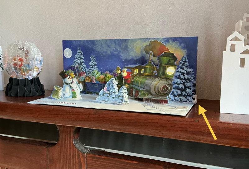 3D greetings card corner stay