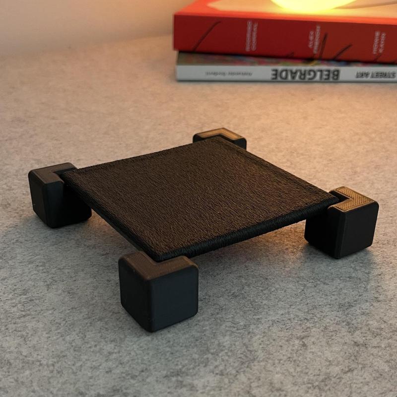 Mini table coaster for drinks or keys.