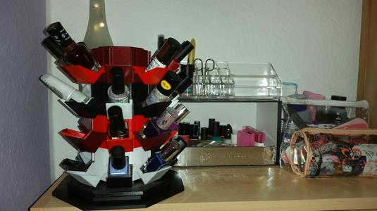 Nail polish holder