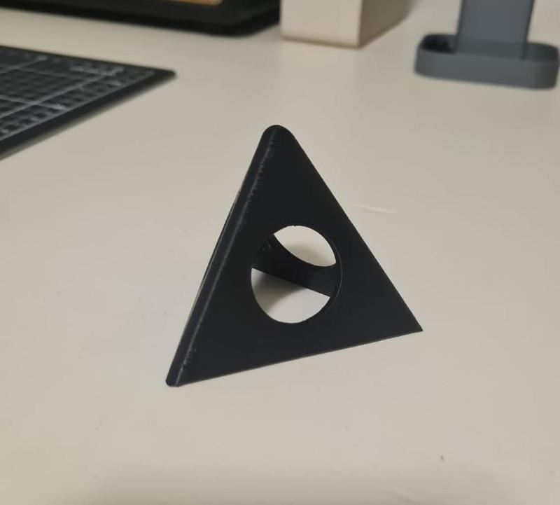 Paint Pyramid (with round corner)