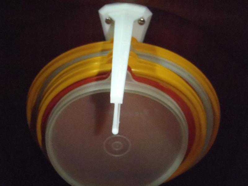 Tupperware Lid Holder