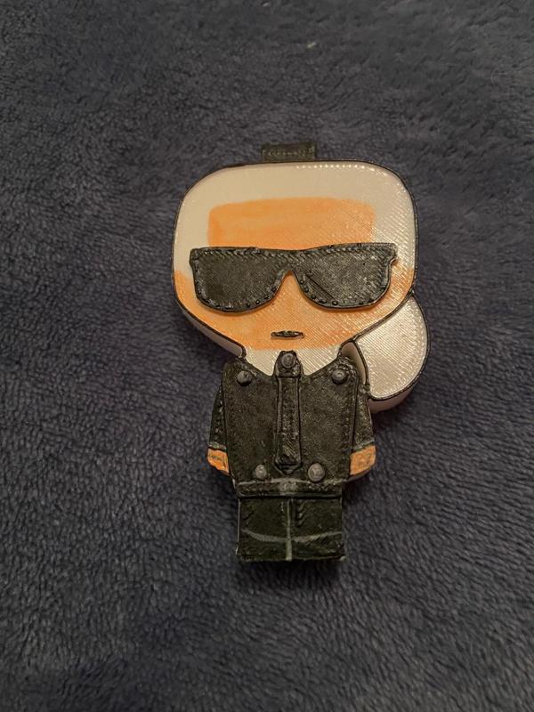 karl lagerfeld cat keychains