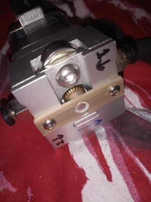 Bulldog extruder gear place holder