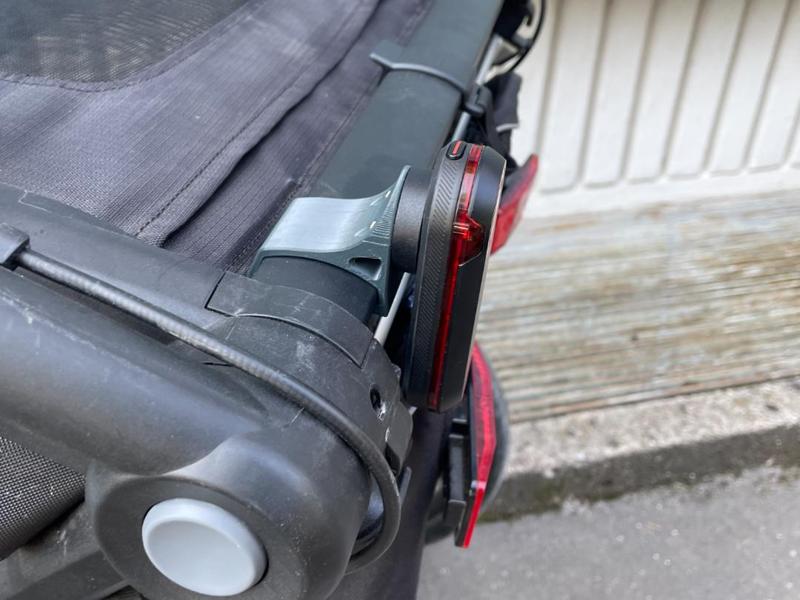 Thule Chariot Varia light mount