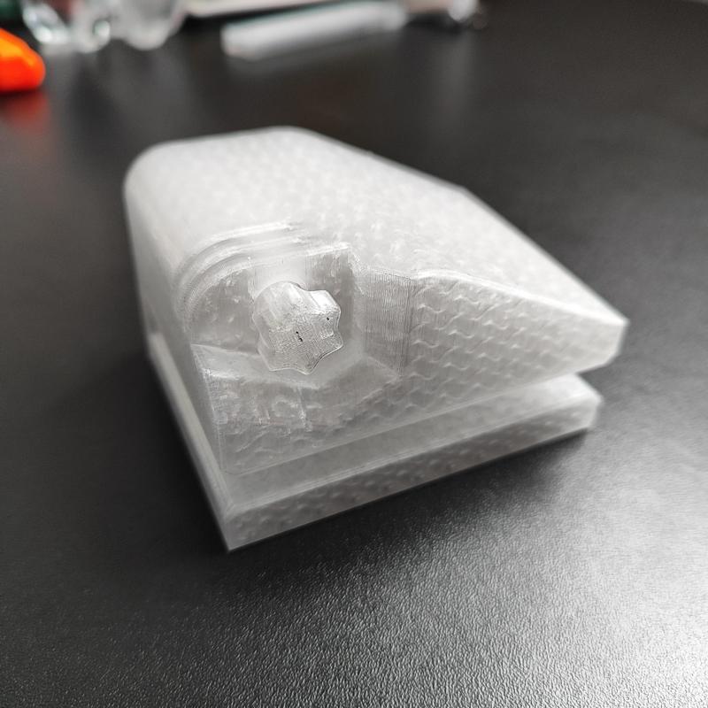 Cardboard cutter for cat scratcher - Cardboard cutter for cat scratcher