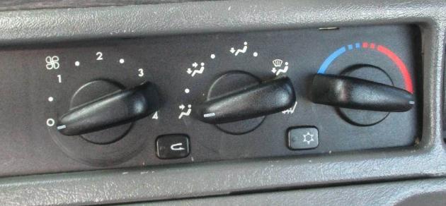 Frieghtliner HVAC Knob
