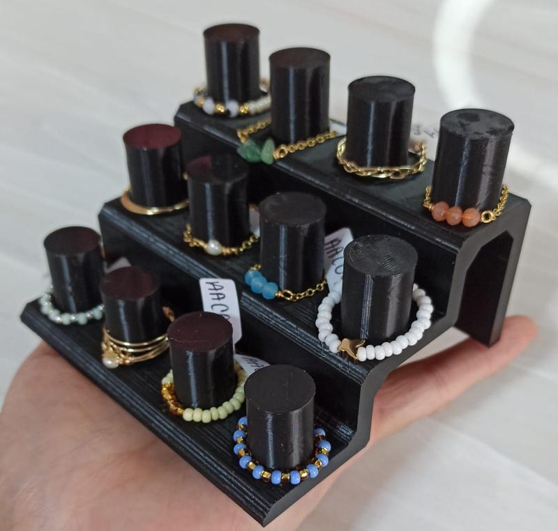 Exhibitor Ring Holder / Jewelry