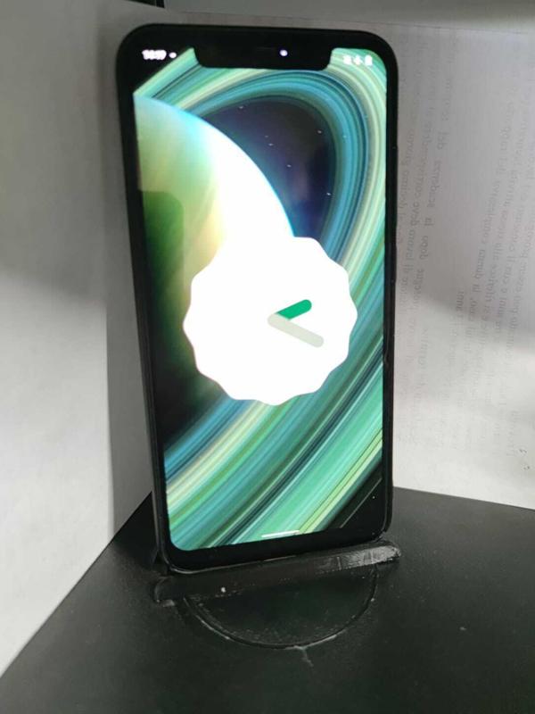 Smartphone Holder Desk