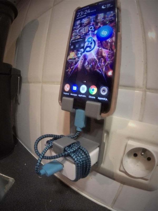 Huawei Smartphone Charging Plug Support