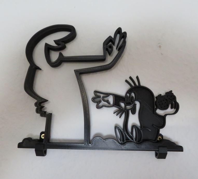 PAULI DER KLEINE MAULWURF and Linea love strawberries