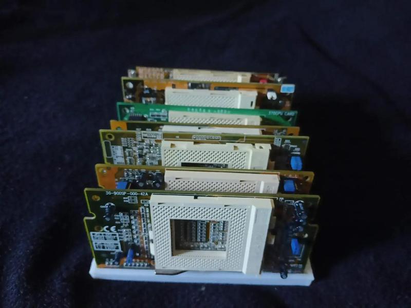 8x Socket 370 slotket holder