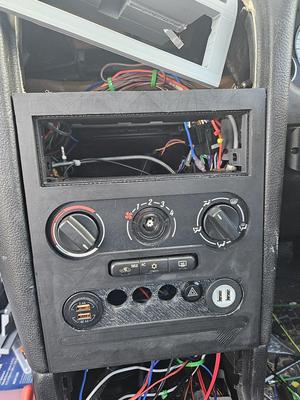 Astra G center radio kit (WiP)