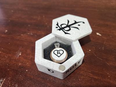 Ring Box - Sliding/Magnetic