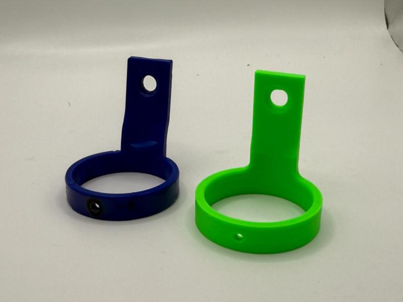 Dog tyre agility bracket