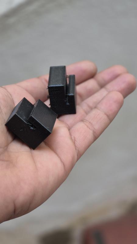 Yamaha FZ6 rubber tank pad.