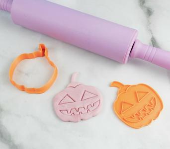 Halloween pumpkin cookie cutter